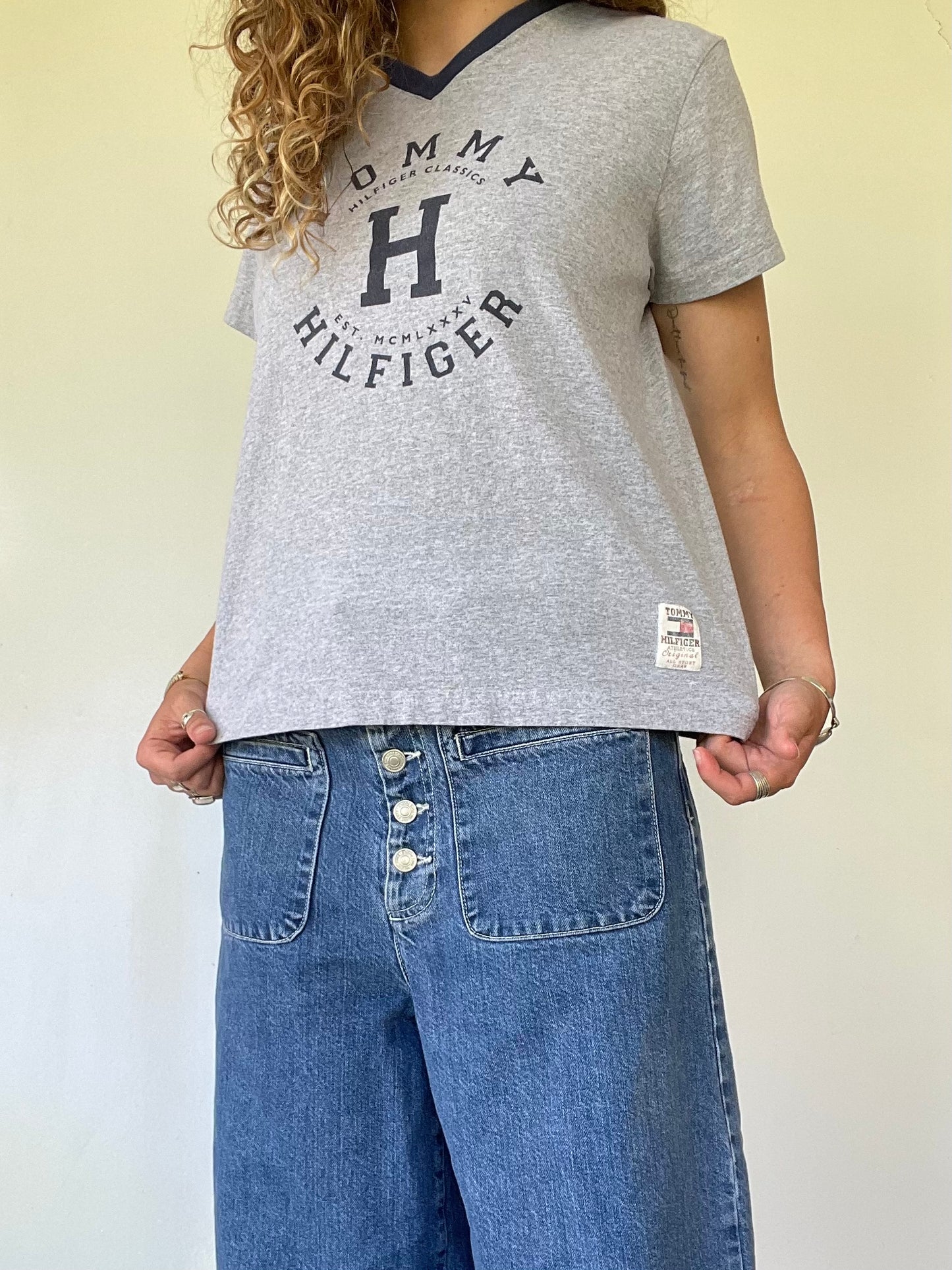 90s Tommy Hilfiger Gray T-Shirt
