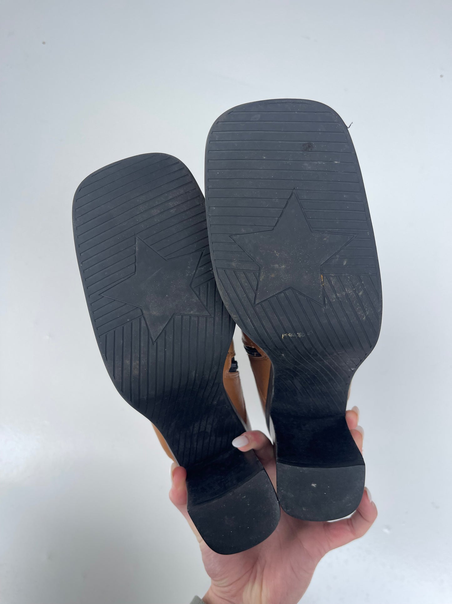 90s Leather Platform Square-Toe Tommy Hilfiger Boots