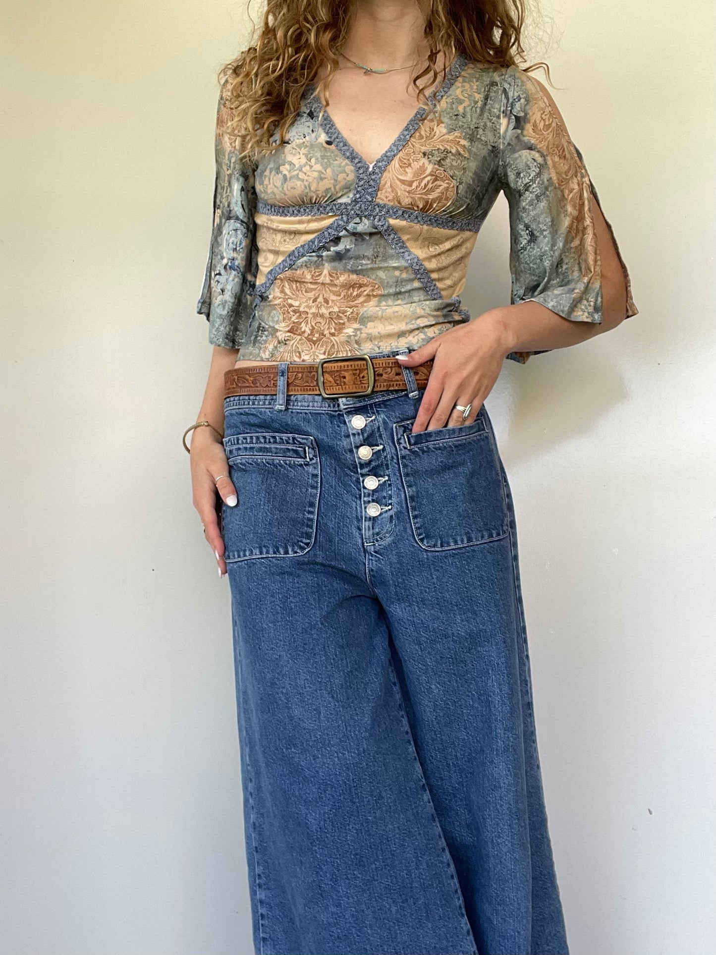 00s Wet Seal Open Sleeve Top